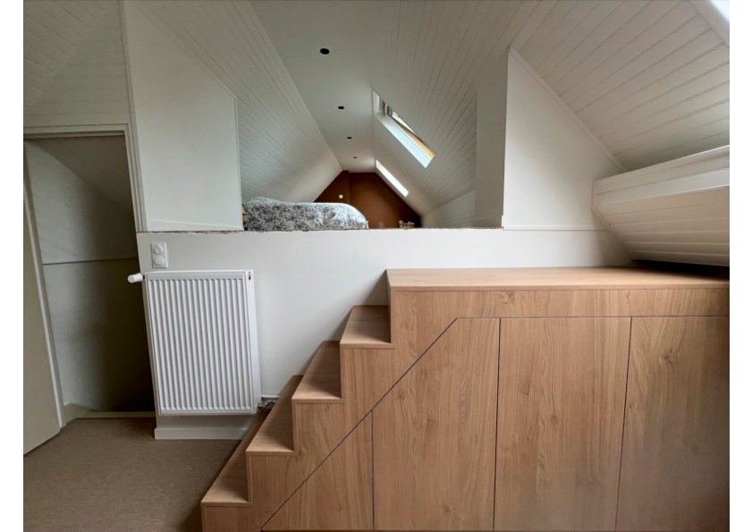 #rangement sous escalier stratifié #réalisations #sur mesure